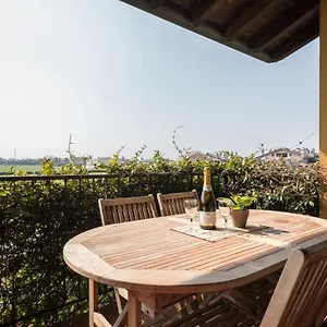 Gardappartamenti Cascinale Pool Desenzano del Garda